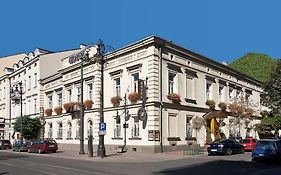Hotel Fortuna Cracovie Exterior photo