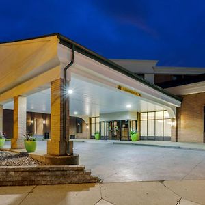 Best Western Plus Wooster Hotel&Conference Center Exterior photo