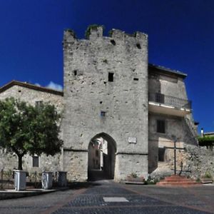 Hôtel Martinahouse à Vico nel Lazio Exterior photo
