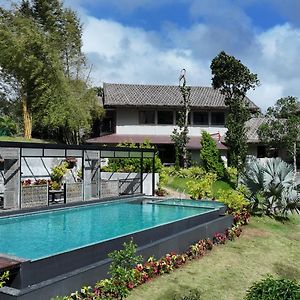 Blanket Days Resort And Spa Thekkady Exterior photo