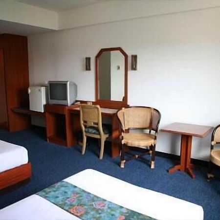 Pinnacle Satun Hotel Extérieur photo