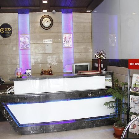 Hôtel Oyo Premium Safdarjung à New Delhi Extérieur photo