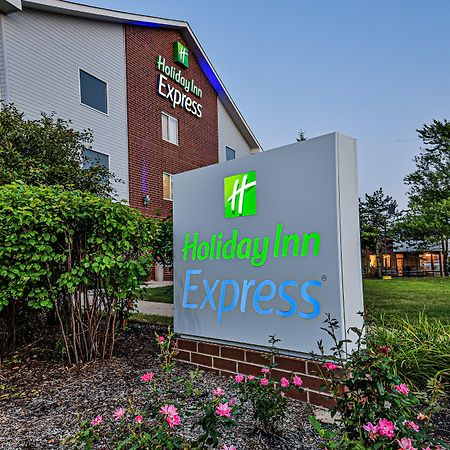Holiday Inn Express Chicago Northwest-Vernon Hills, An Ihg Hotel Extérieur photo
