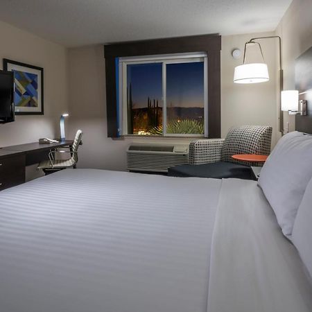 Holiday Inn Express Hotel & Suites Livermore, An Ihg Hotel Extérieur photo