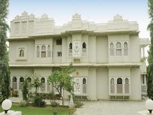 Hotel Pahuna Haveli Udaipur Extérieur photo