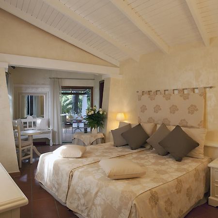 Forte Village Resort - Bouganville Santa Margherita di Pula Chambre photo