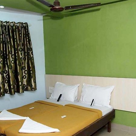 Hotel Bliss Comfort Bombay Extérieur photo