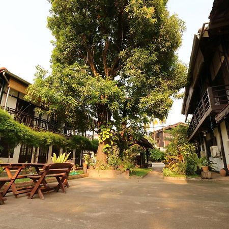 Villa Lao Vientiane Extérieur photo