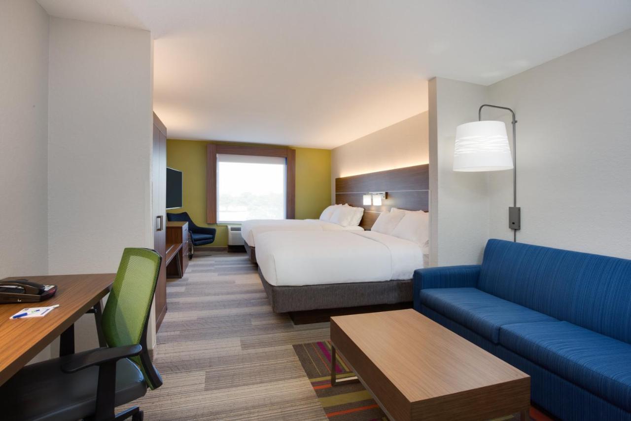Holiday Inn Express Hotel & Suites Tampa-Fairgrounds-Casino, An Ihg Hotel Chambre photo