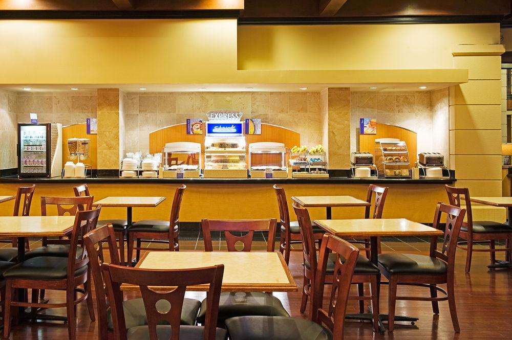 Holiday Inn Express Hotel & Suites Irving Dfw Airport North, An Ihg Hotel Extérieur photo