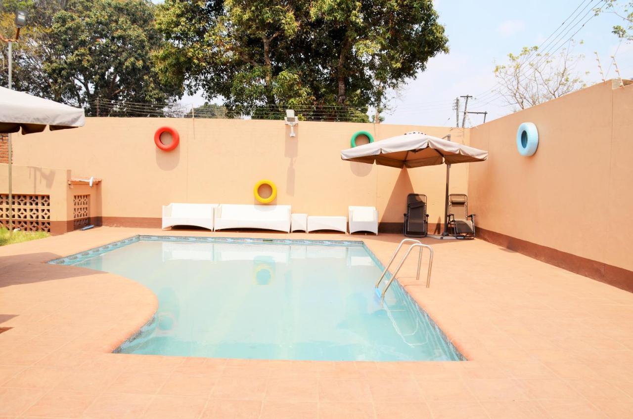 Riverside Hotel Lilongwe Extérieur photo
