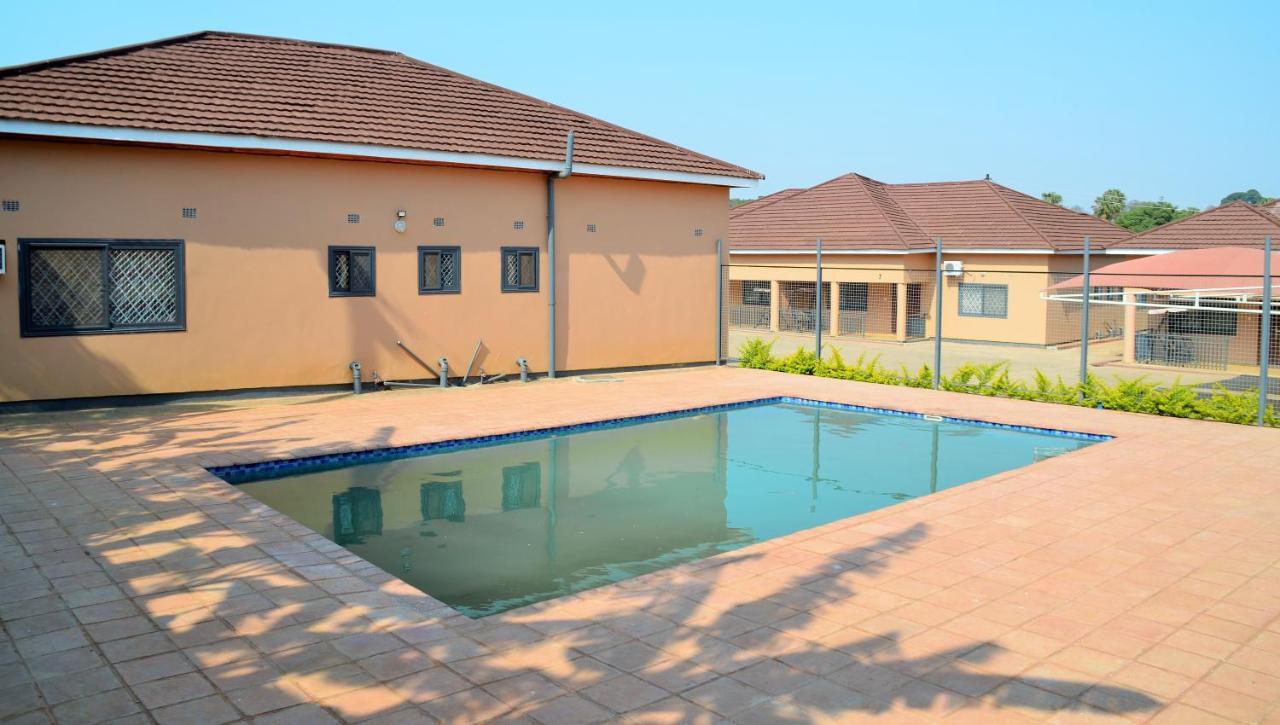 Riverside Hotel Lilongwe Extérieur photo