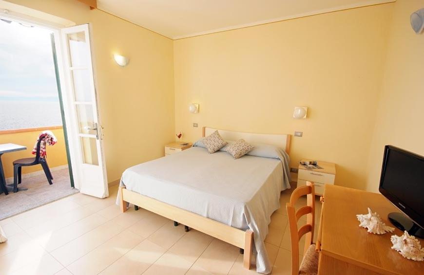 Appartamenti - Villa Mare Pomonte Extérieur photo
