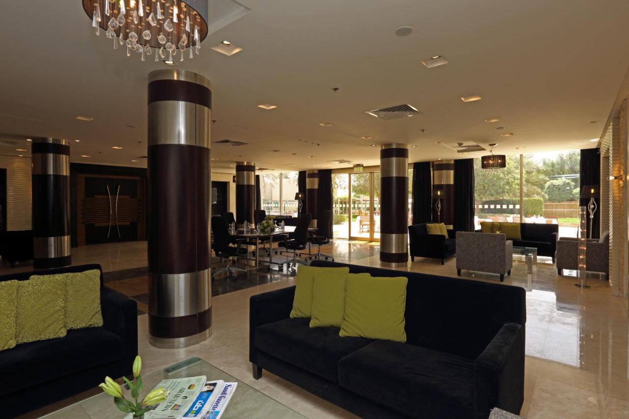 Holiday Inn Riyadh Izdihar, An Ihg Hotel Extérieur photo