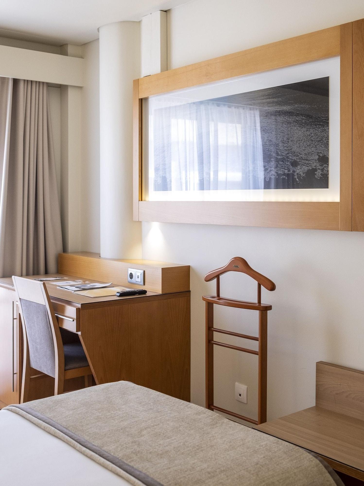 Hotel Comfort Inn Ponta Delgada Extérieur photo