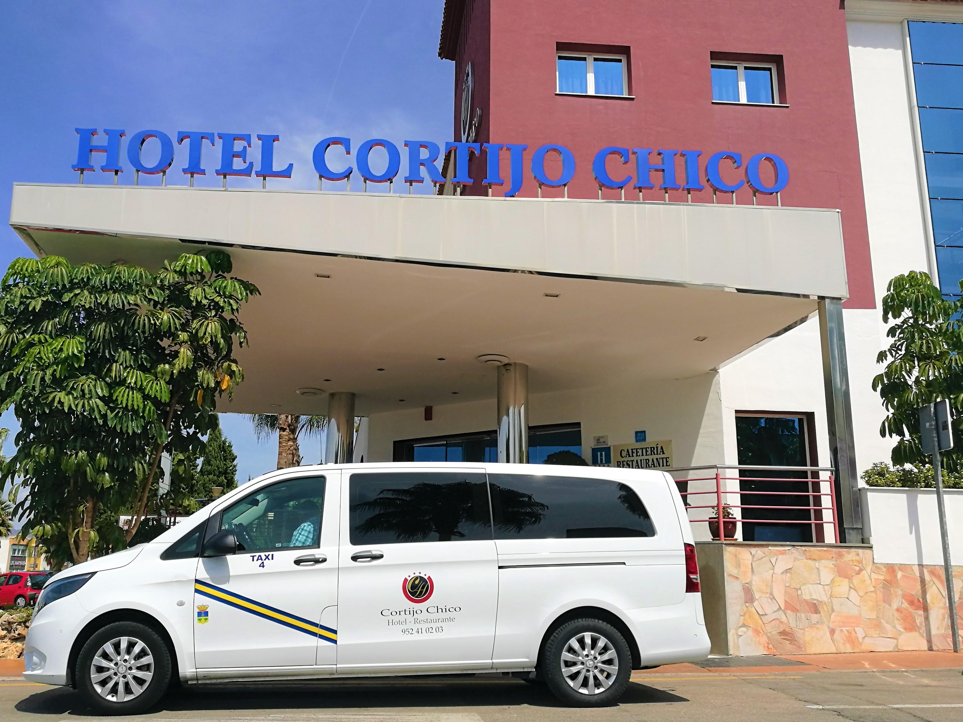 Hôtel Cortijo Chico Malaga Airport à Alhaurín de la Torre Extérieur photo