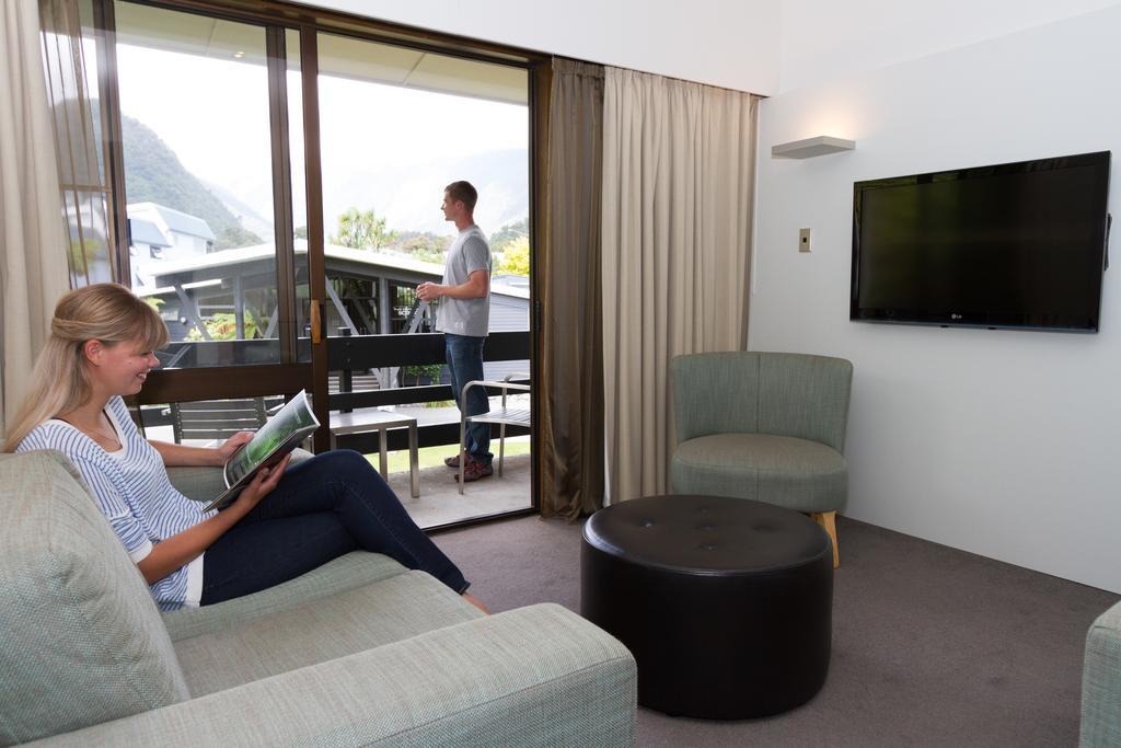 Scenic Hotel Franz Josef Glacier Extérieur photo