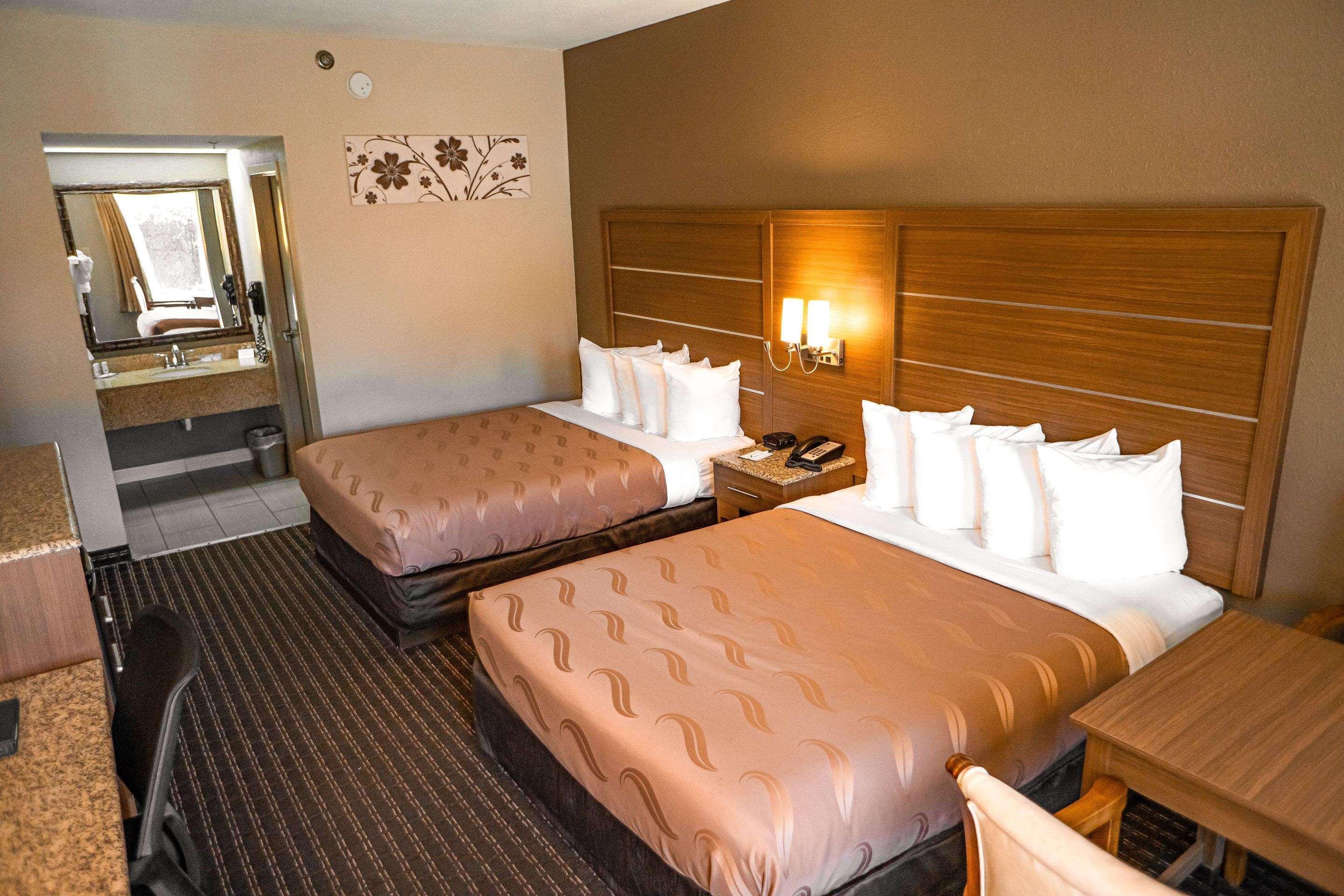 Quality Inn & Suites Near Six Flags - Austell Extérieur photo
