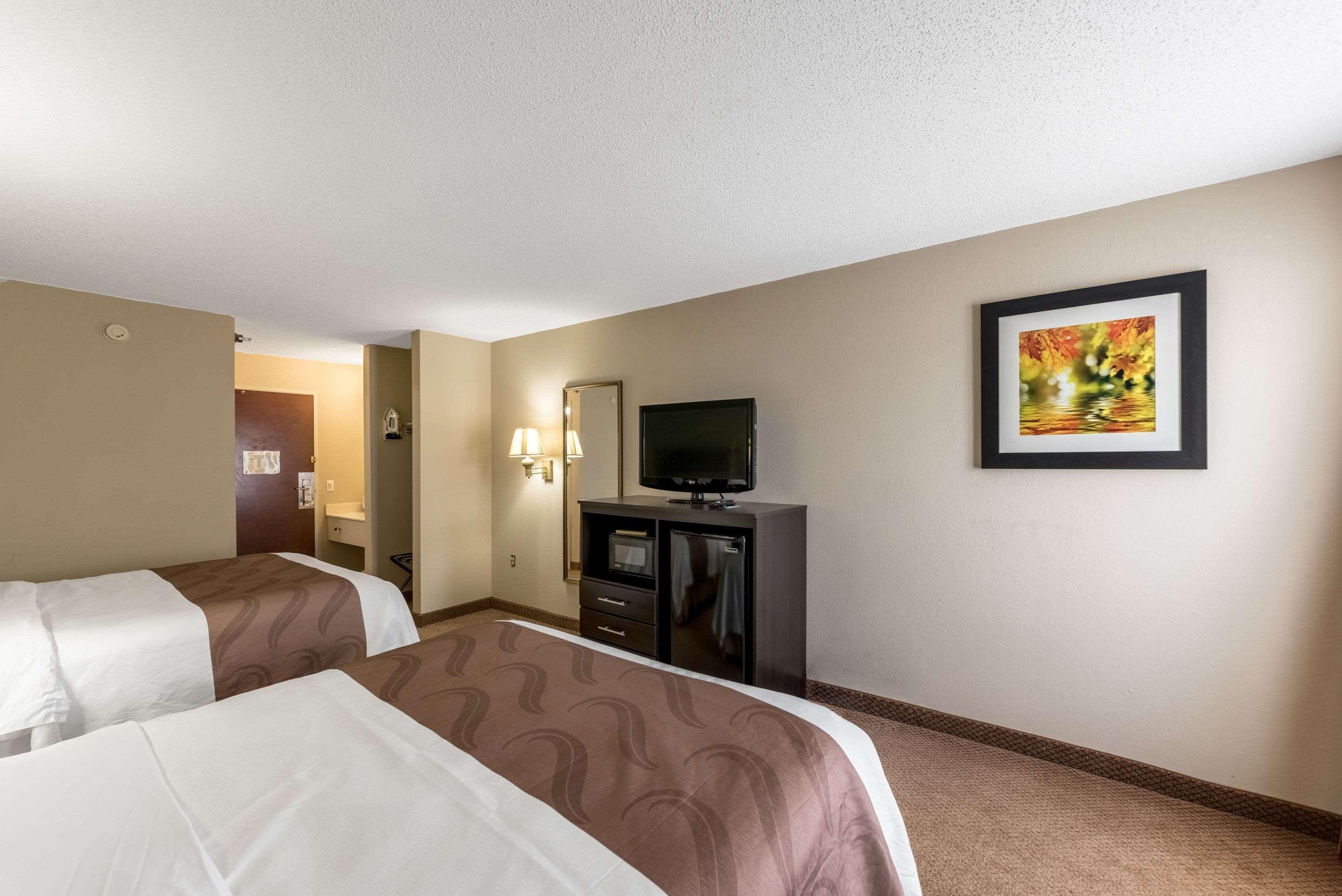 Quality Inn & Suites Clemmons I-40 Extérieur photo