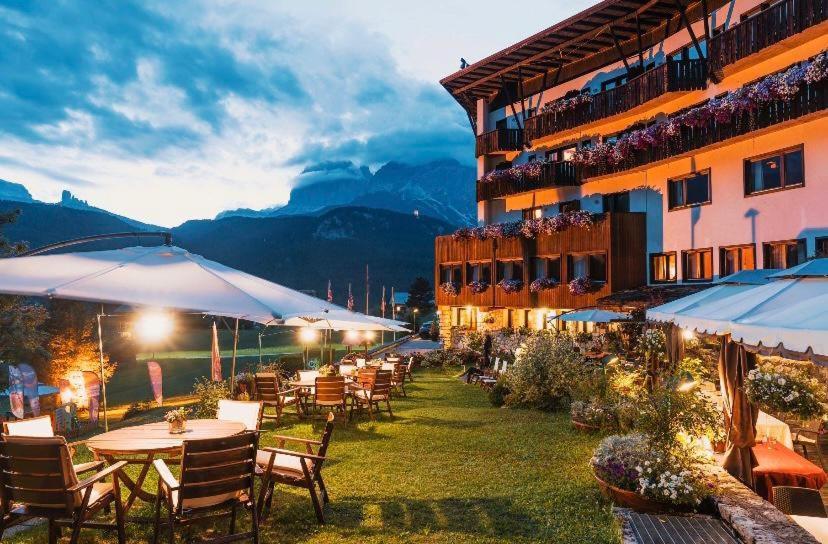 Hotel Mirage Cortina dʼAmpezzo Extérieur photo