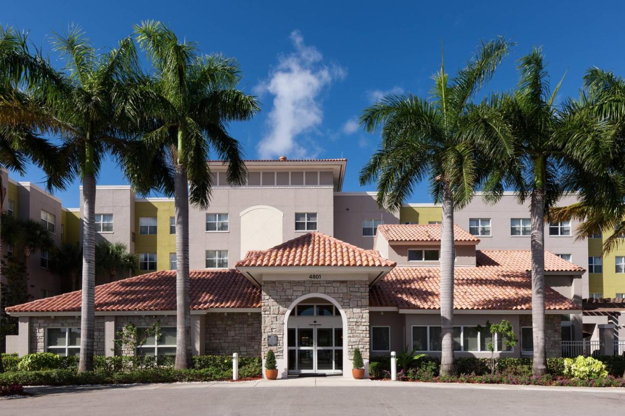 Residence Inn by Marriott Fort Lauderdale Airport&Cruise Port Dania Beach Extérieur photo