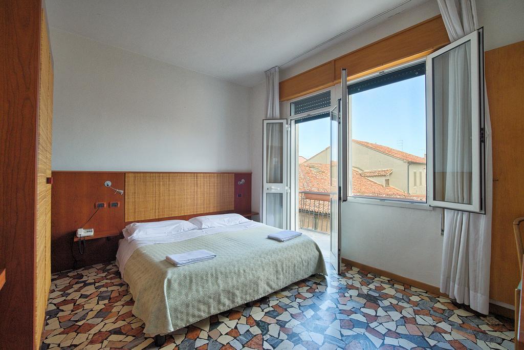 Hotel Clodia Chioggia Extérieur photo