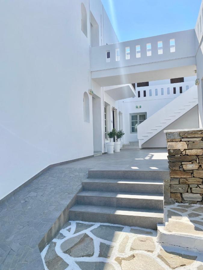 Fikas Hotel Naxos City Extérieur photo