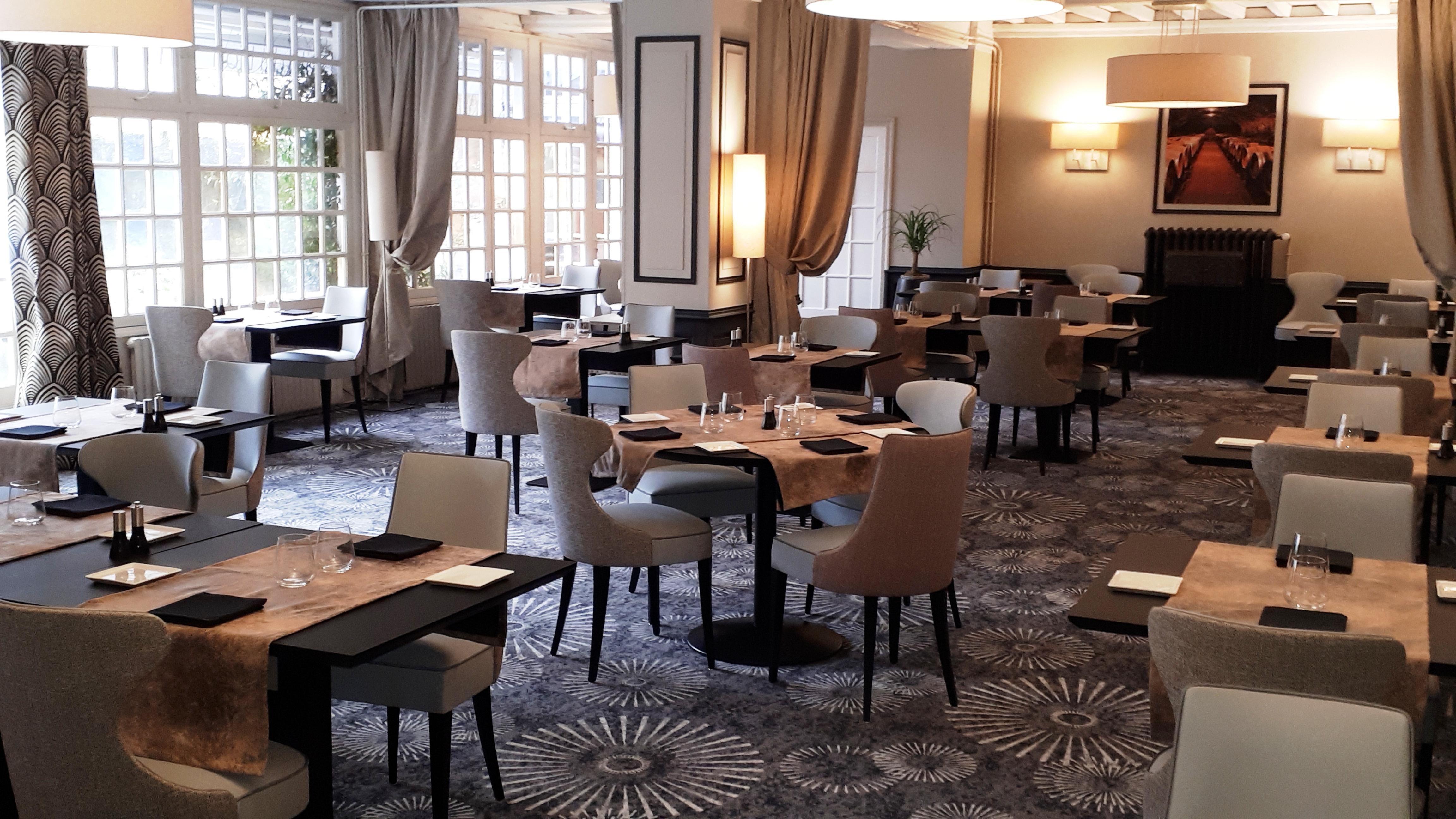 Hotel Le Lion D'Or et Restaurant La Table Du Lion Bayeux Extérieur photo