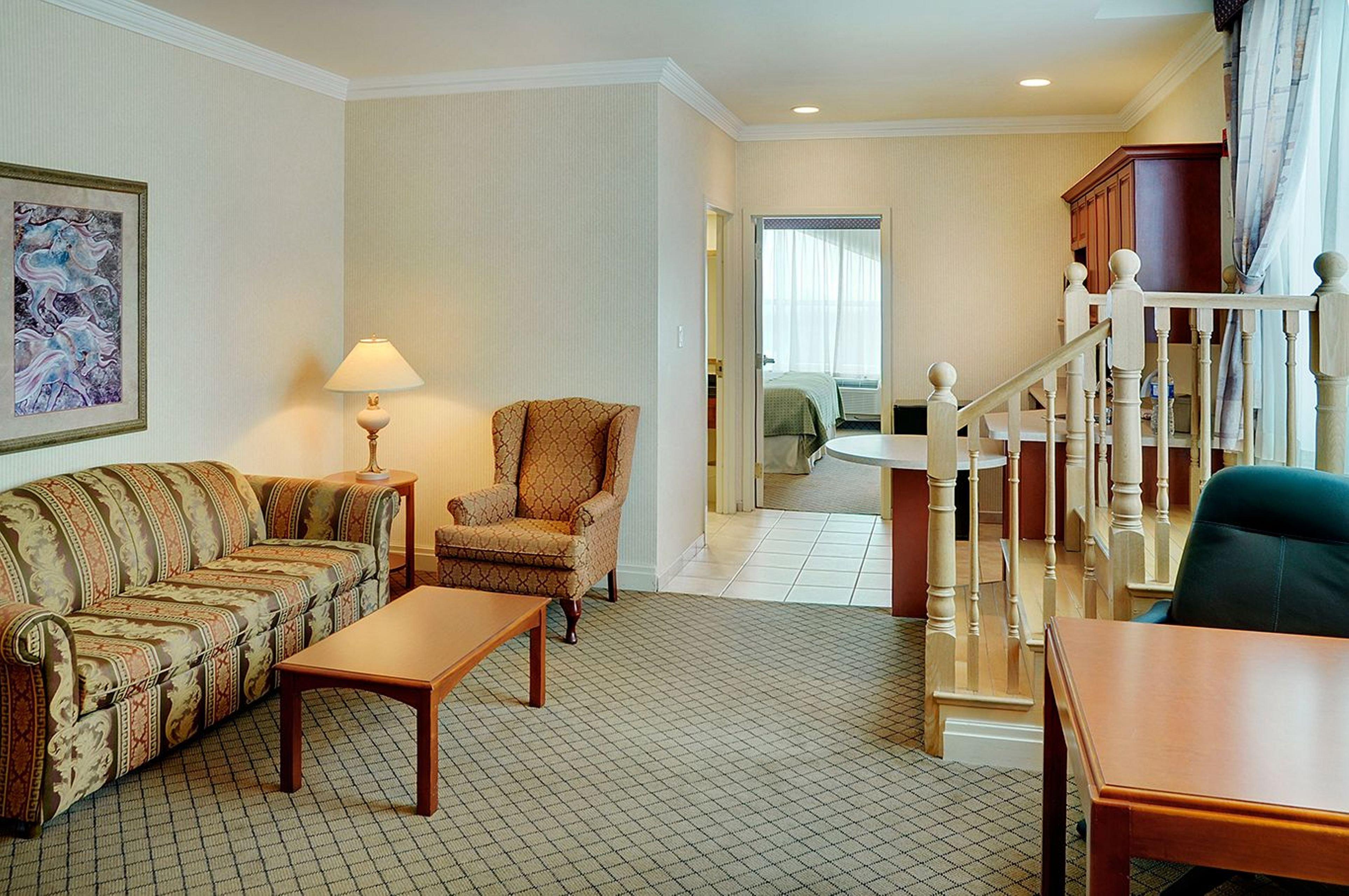Holiday Inn & Suites Oakville At Bronte, An Ihg Hotel Extérieur photo