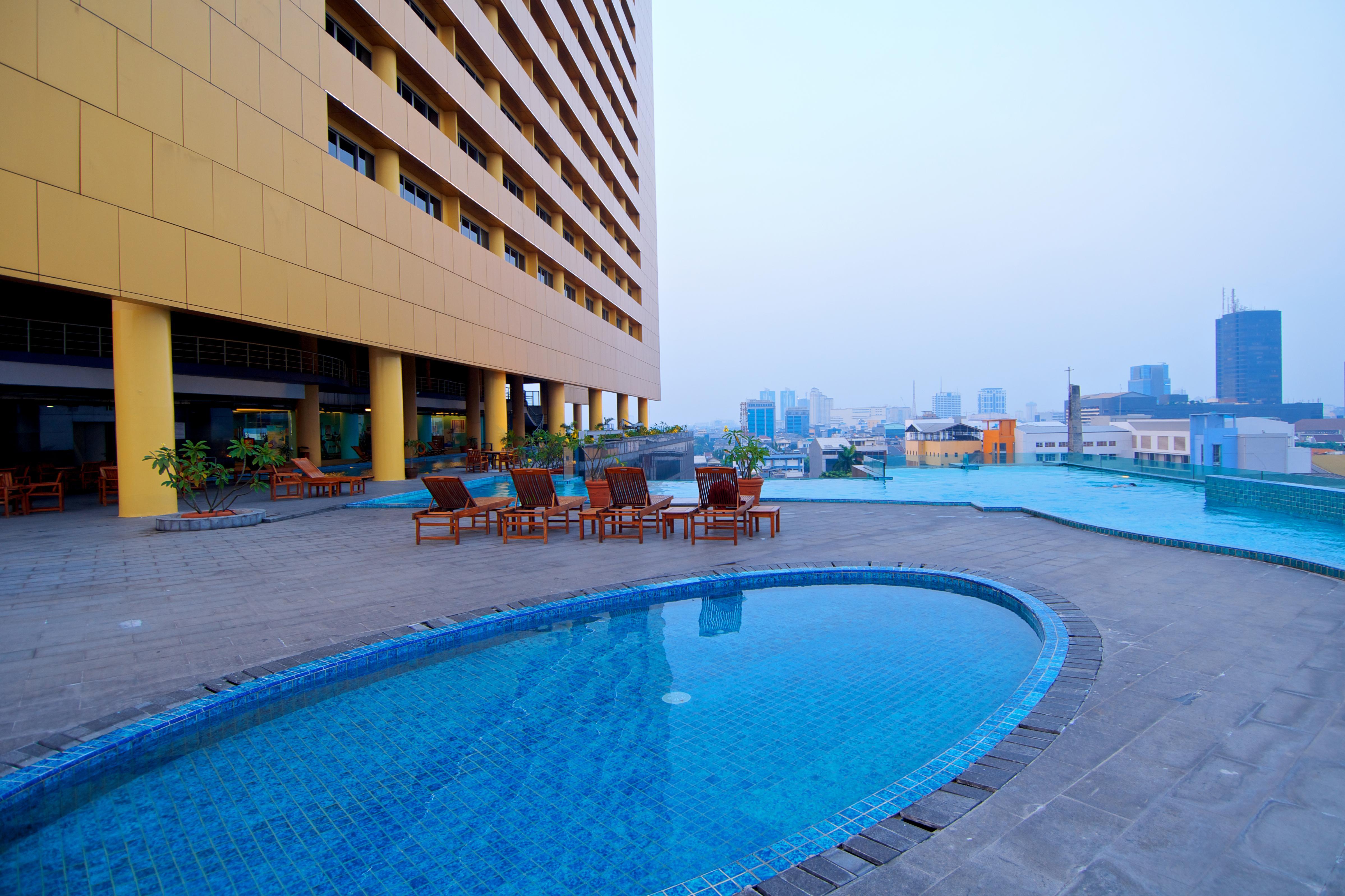 Merlynn Park Hotel Jakarta Extérieur photo