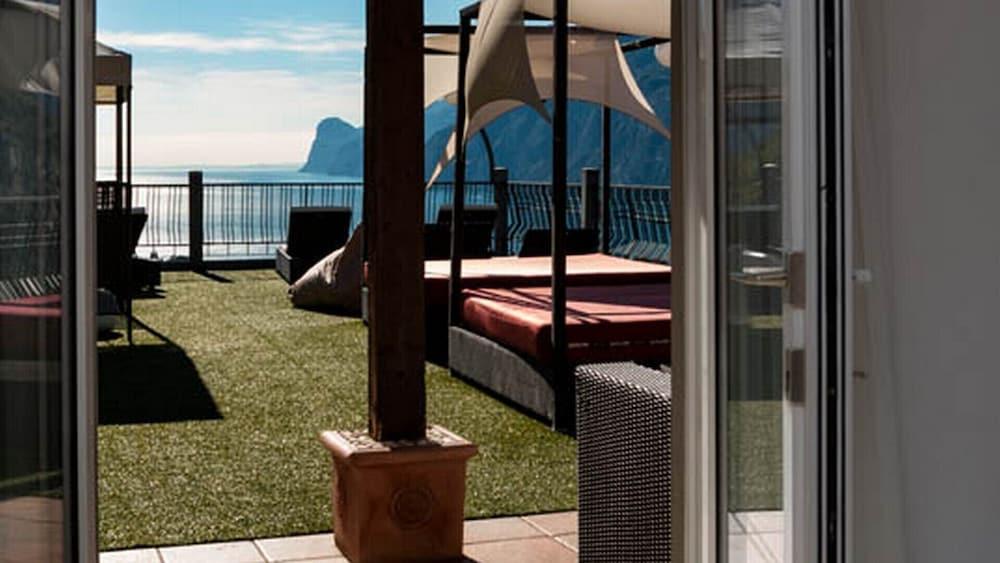 Hotel Isola Verde Torbole Sul Garda Extérieur photo