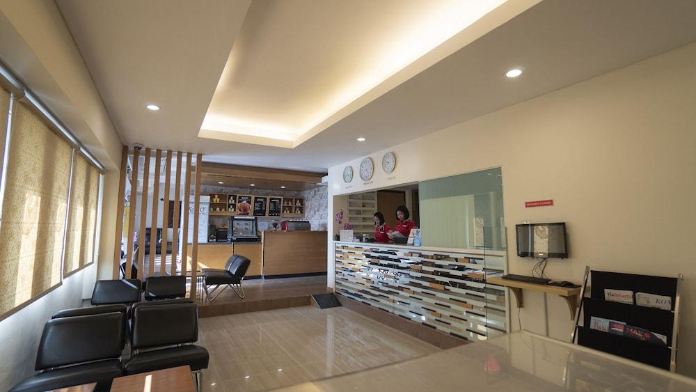 D'Primahotel Airport Jakarta Terminal 1A Tangerang Extérieur photo