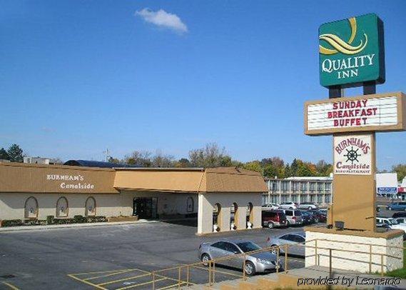 Quality Inn Finger Lakes Region Newark Extérieur photo