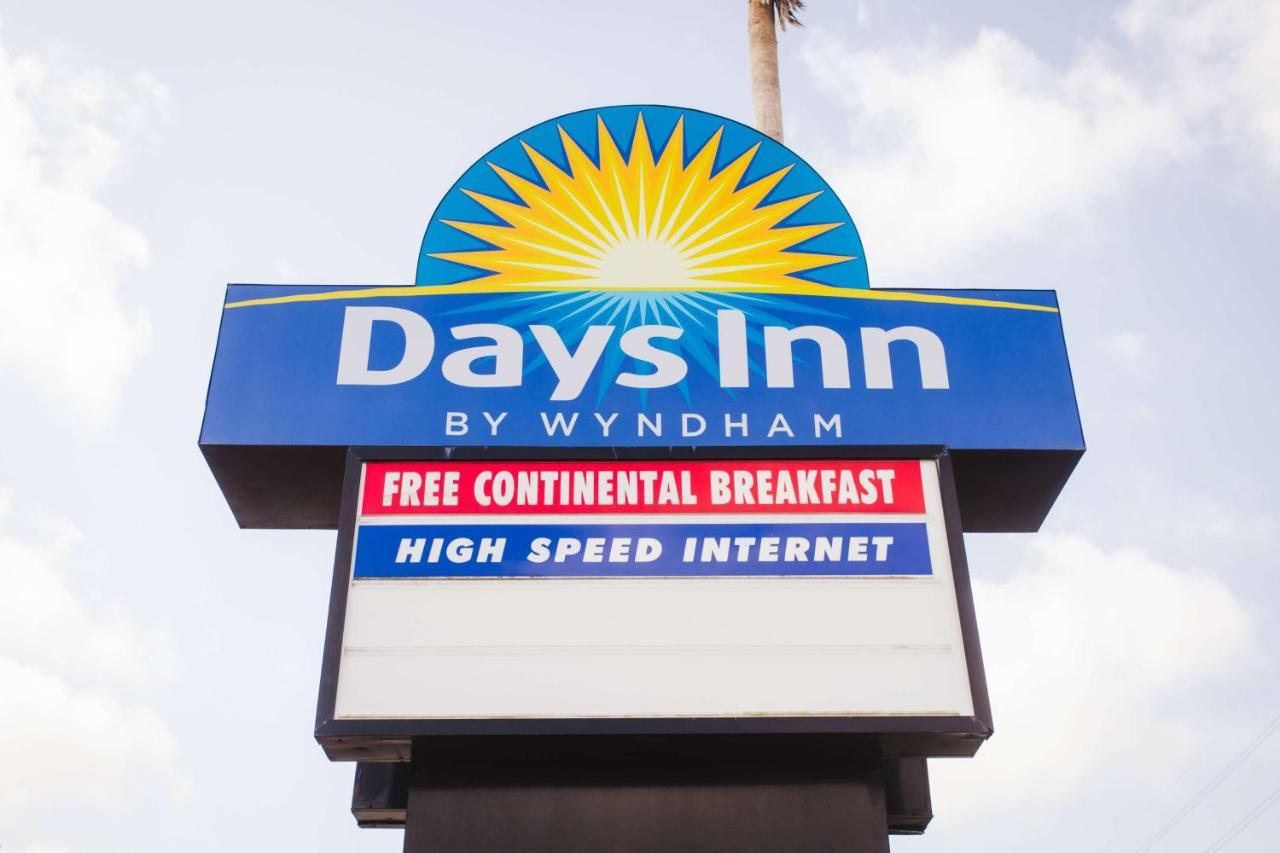 Days Inn By Wyndham Rosenberg Extérieur photo