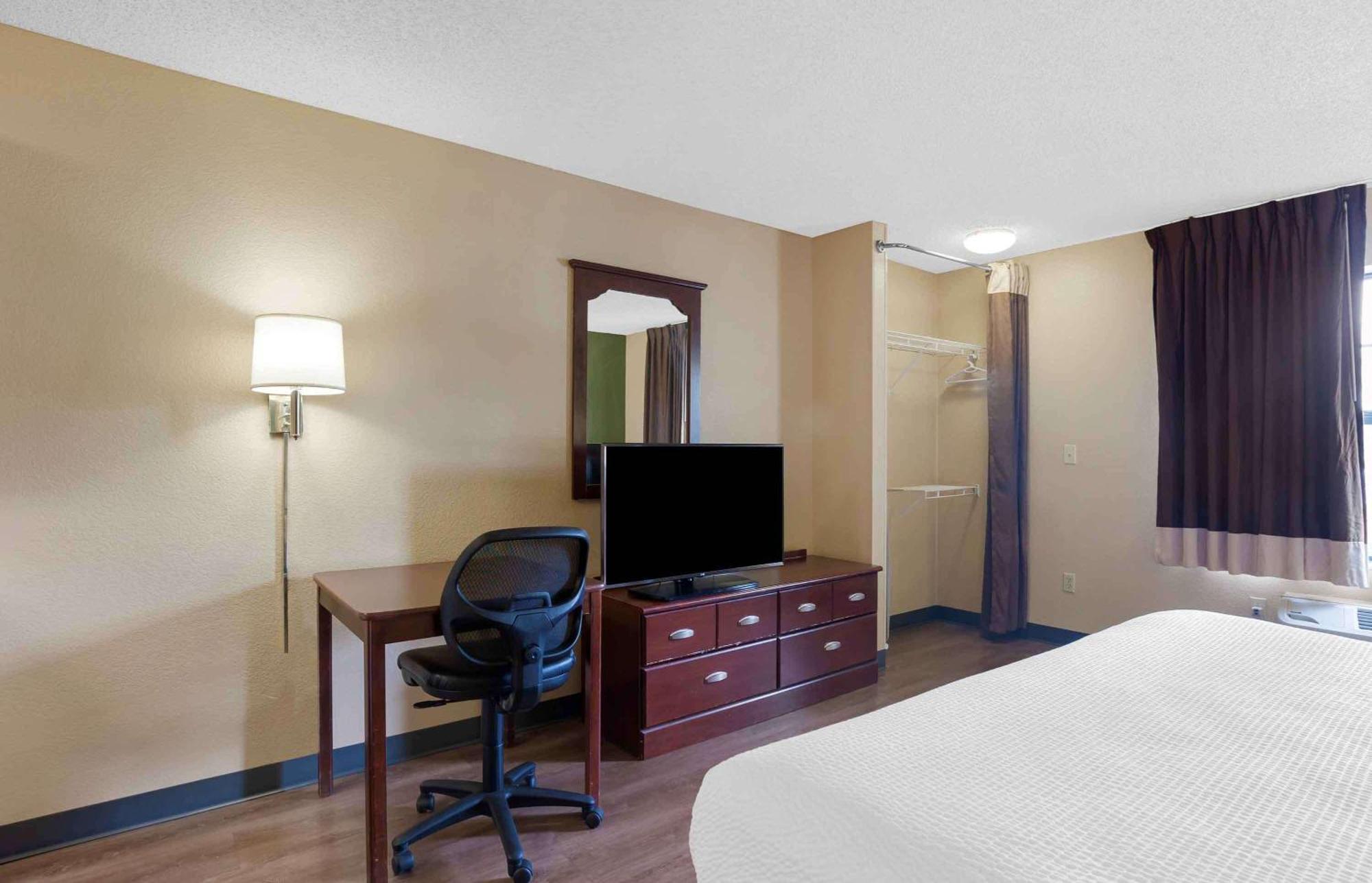 Extended Stay America Suites - Chicago - Lombard - Yorktown Center Extérieur photo
