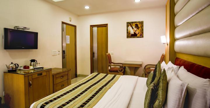 Hotel Bharat Continental New Delhi Extérieur photo