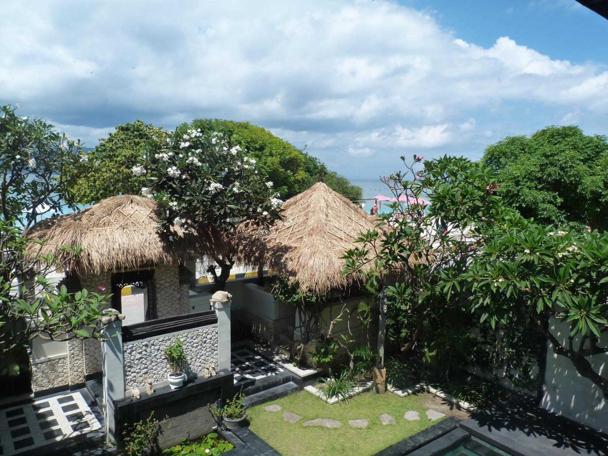 Kokomo Resort Gili Trawangan Extérieur photo