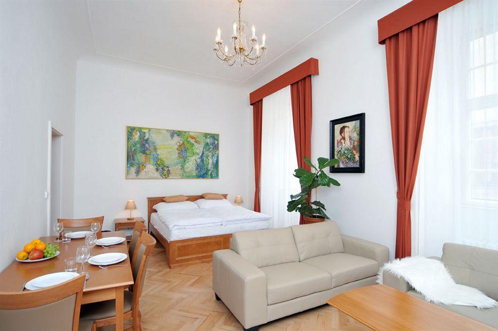 Apartment House Anenska Prague Extérieur photo
