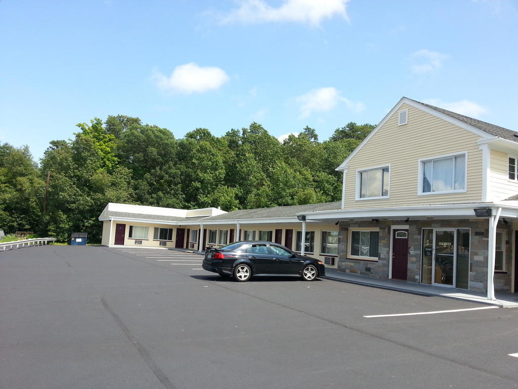 Americas Best Value Inn Providence-North Scituate Extérieur photo
