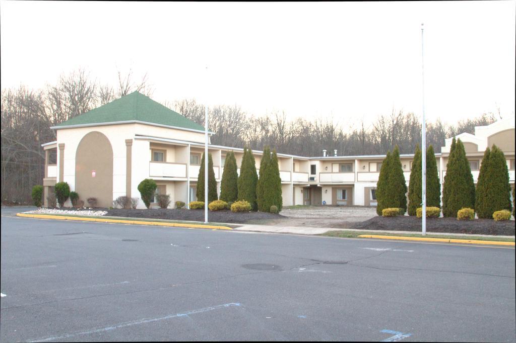 Hotel Vicenza Monmouth Junction Extérieur photo
