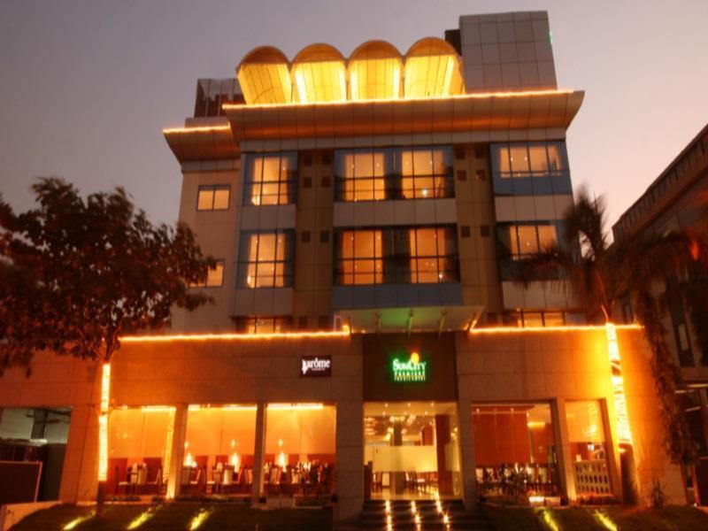 Hotel Suncity Premiere, Near To Airport Bombay Extérieur photo