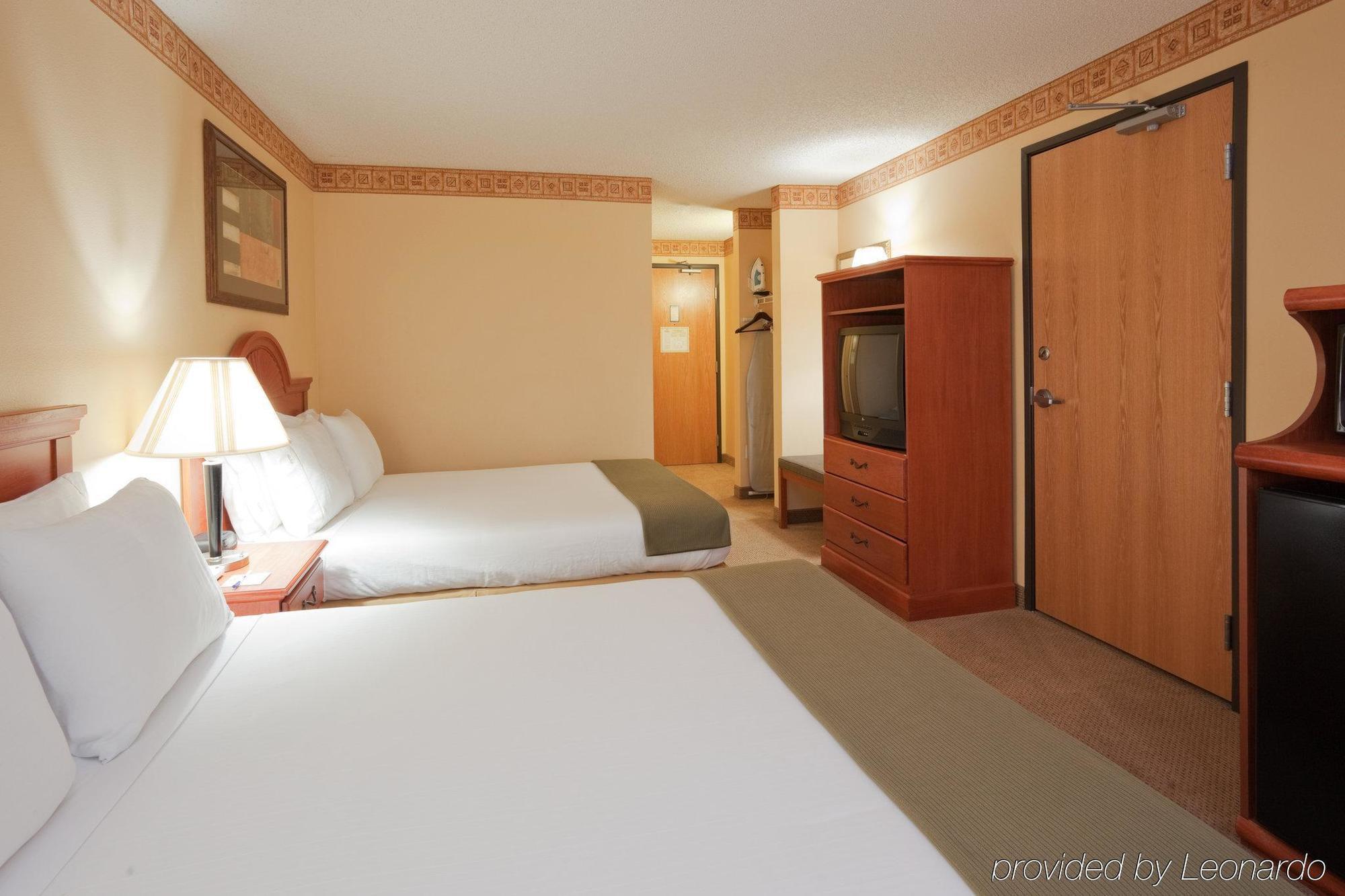 Holiday Inn Express Hotel & Suites Livermore, An Ihg Hotel Chambre photo