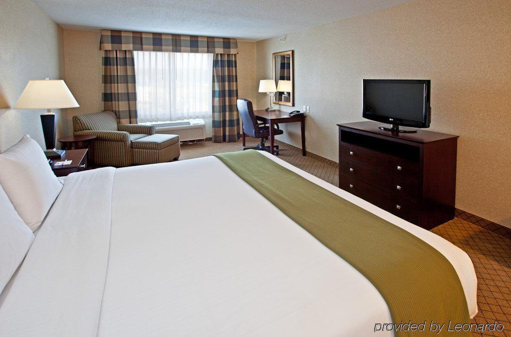 Holiday Inn Express Hotel & Suites Elkhart-South, An Ihg Hotel Extérieur photo
