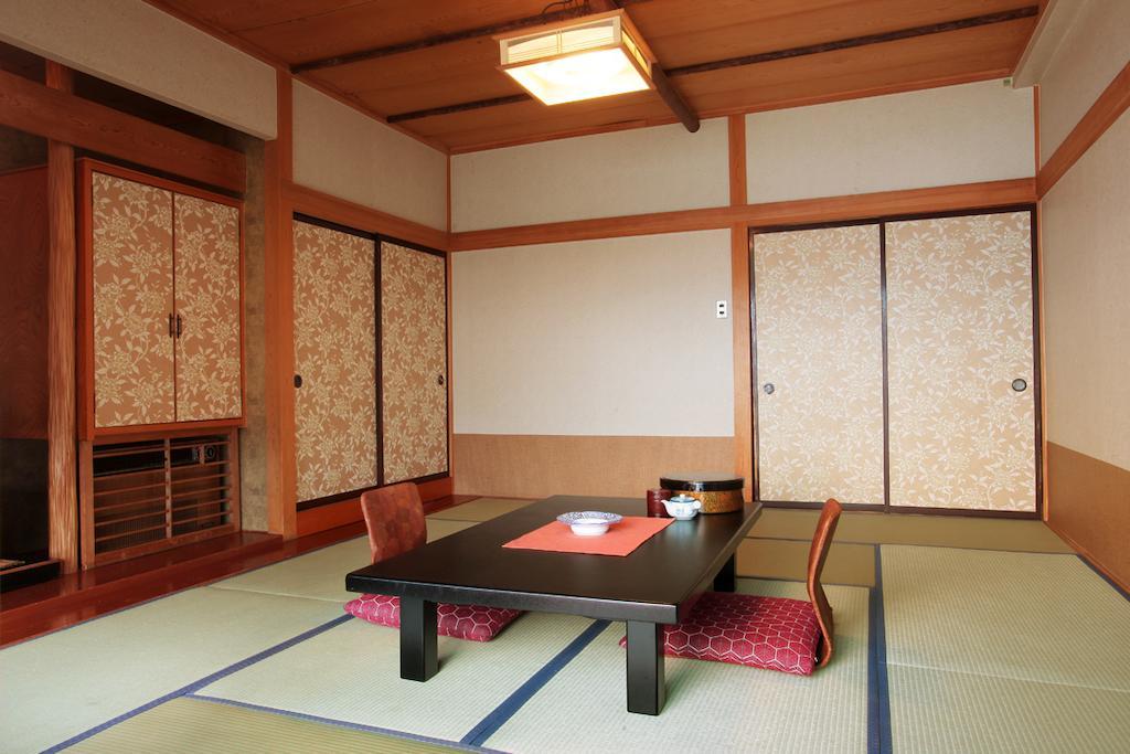 Hôtel Kosuien à Fujikawaguchiko Chambre photo