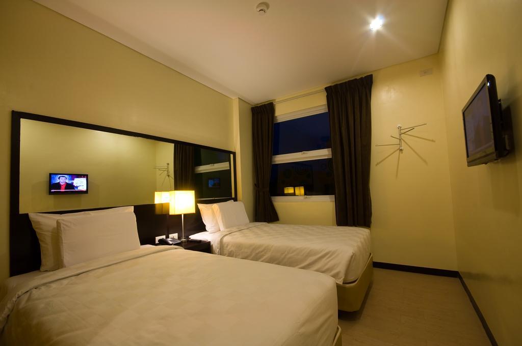 Go Hotels Puerto Princesa Chambre photo