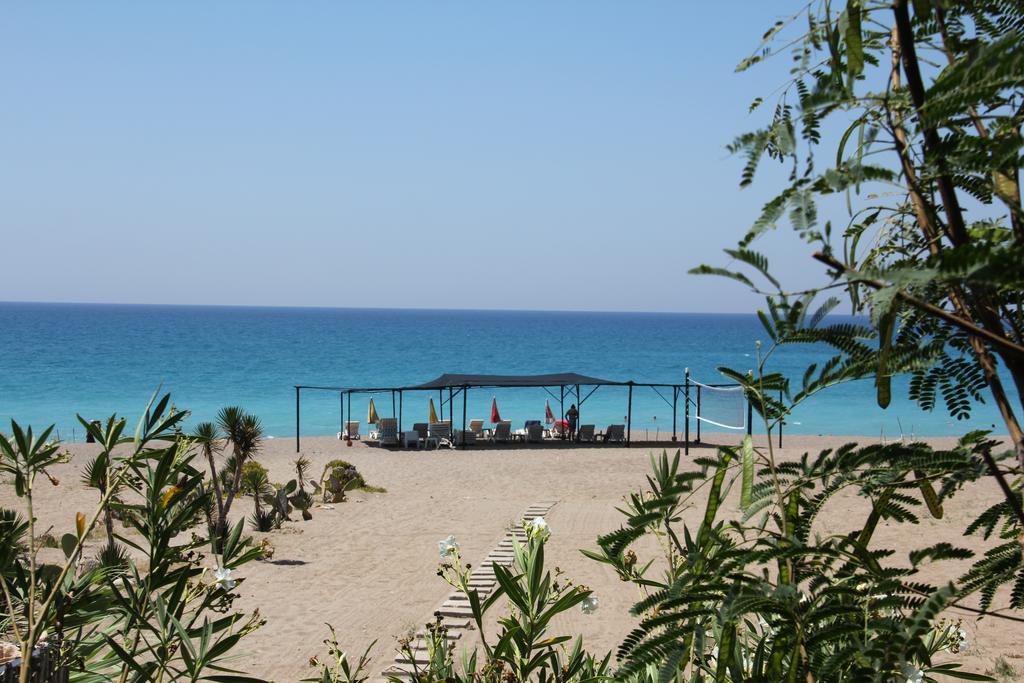 As Queen Beach Hotel Kızılot Extérieur photo