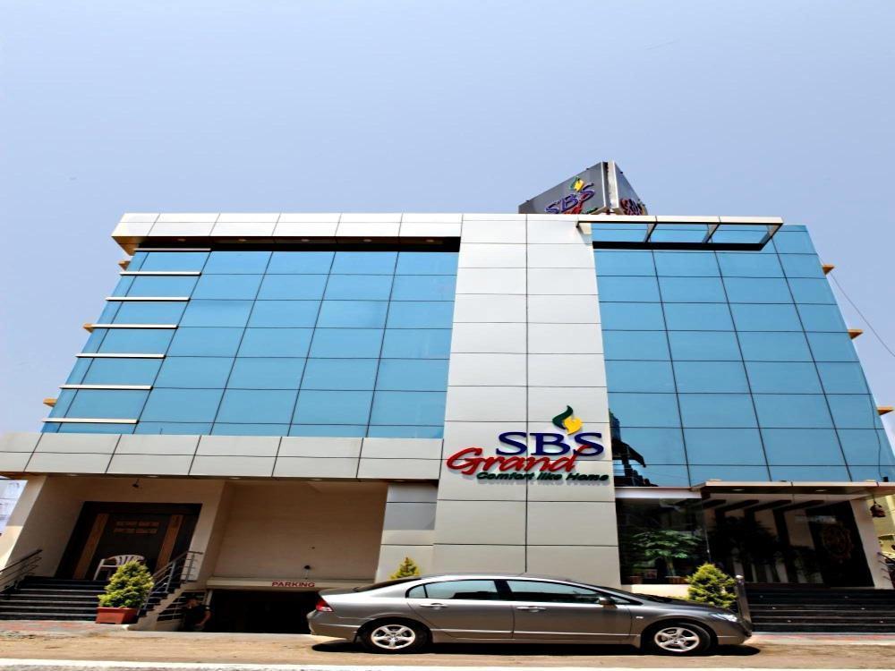 Hôtel Sbs Grand à Coimbatore Extérieur photo
