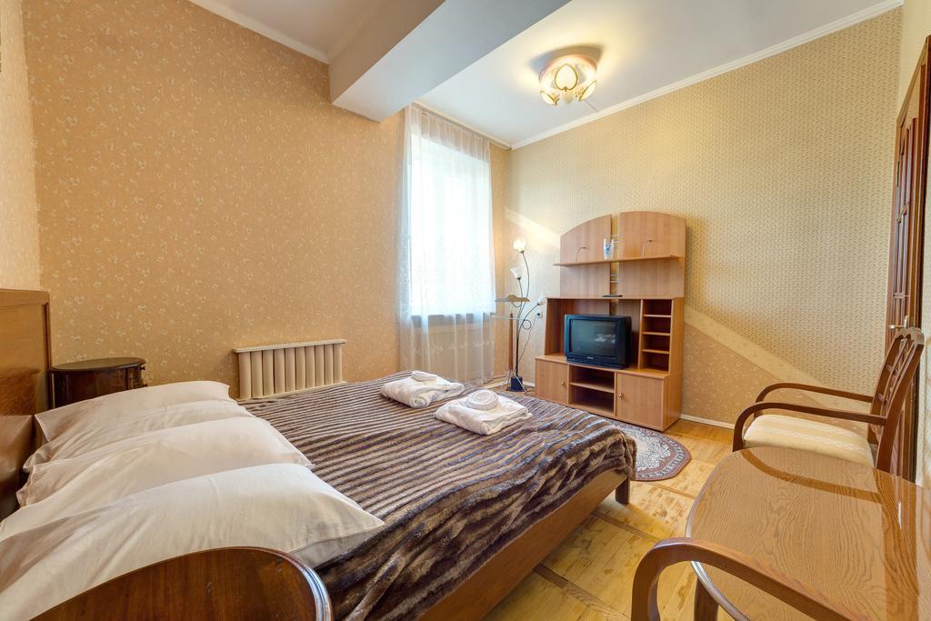 Aleksandria Hotel Kiev Extérieur photo