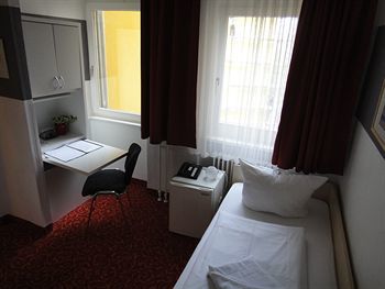 Academy Hotel Berlin Extérieur photo