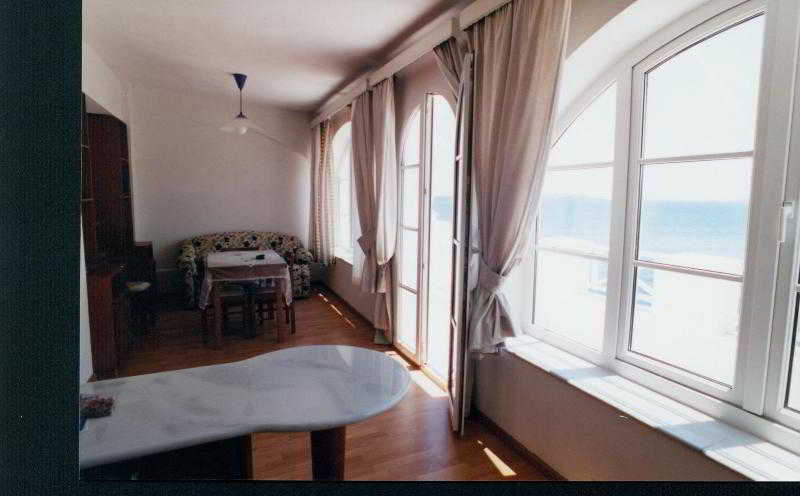 Sea Colours Rooms & Apartments Ermoúpoli Extérieur photo